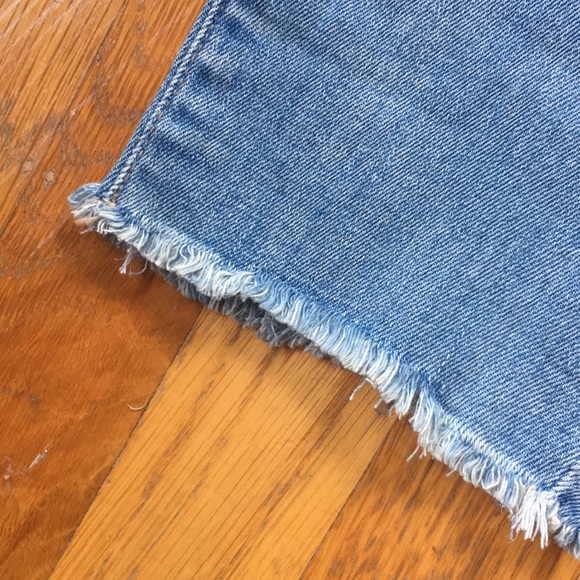 Ripped Skinny Jeans - Picture 4 of 8